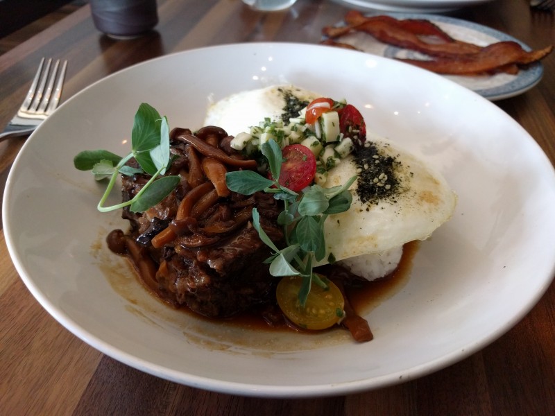 Kalbi Loco Moco