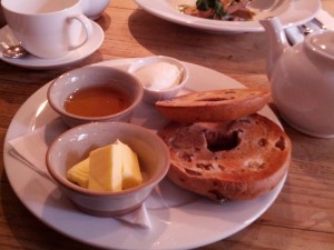 Cinnamon & Raisin Bagel 