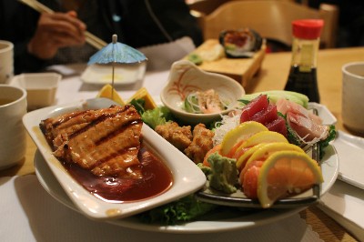 Teriyaki Salmon and Sashimi Combo 