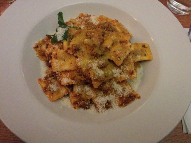 Ravioli Al Ragu
