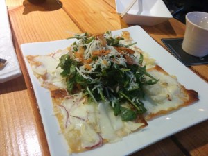 Kemuri Pizza Salad