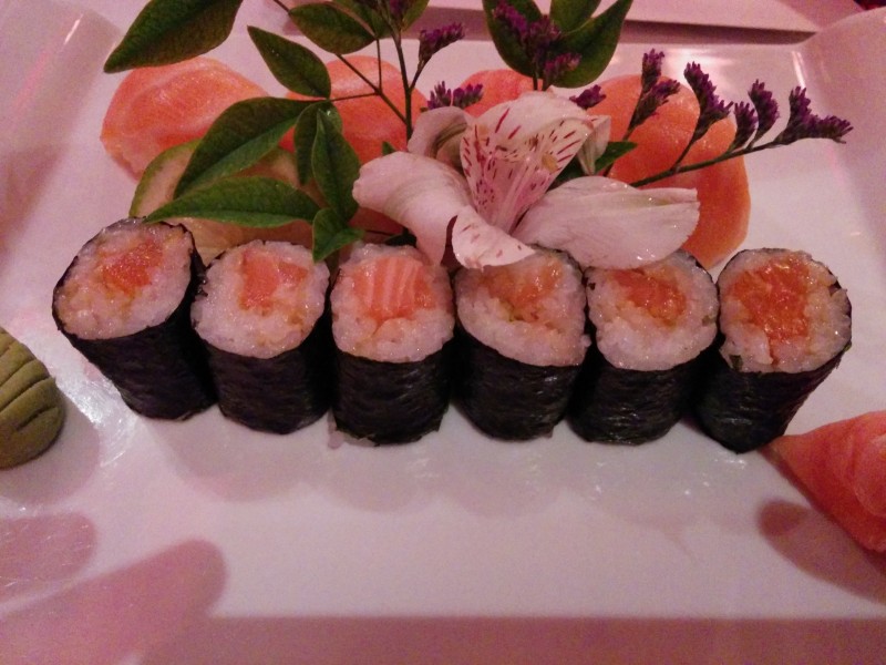 Spicy Salmon Roll