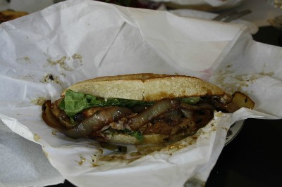 Smokin' Thighs Sandwich